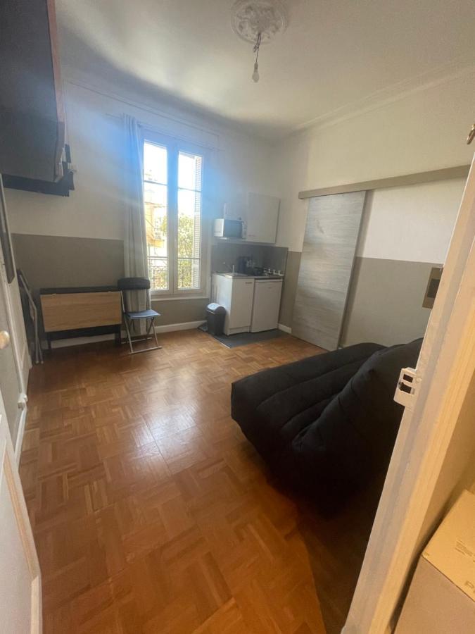 Petits Studios Tout Equipees Gare Nice Bagian luar foto