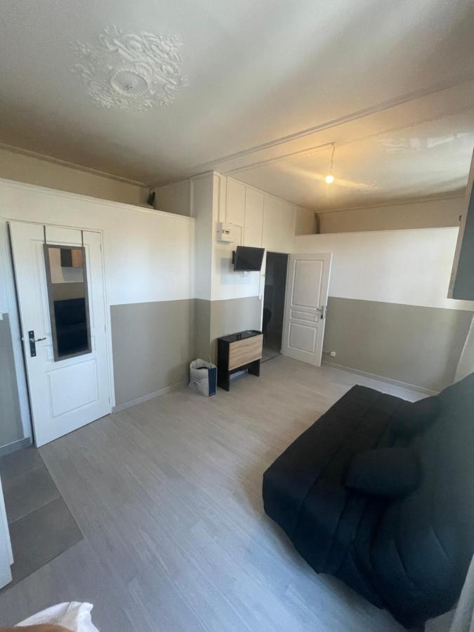 Petits Studios Tout Equipees Gare Nice Bagian luar foto